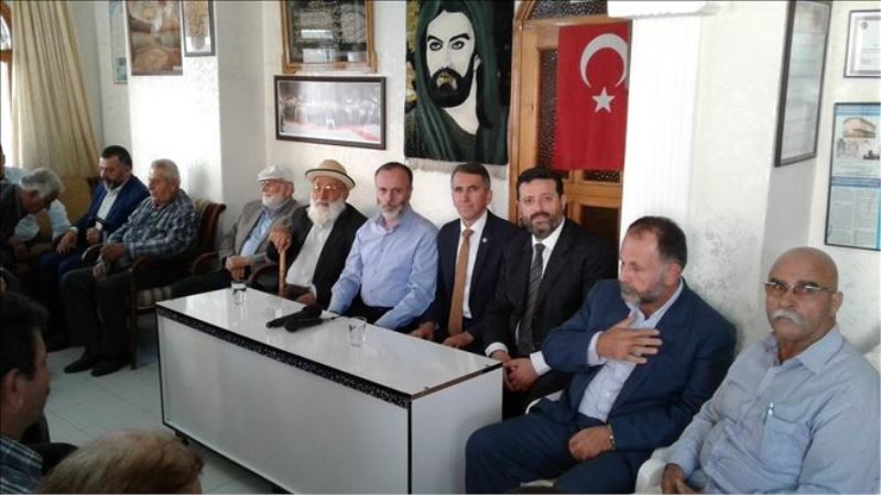 Kitaba tepki sürdüyor