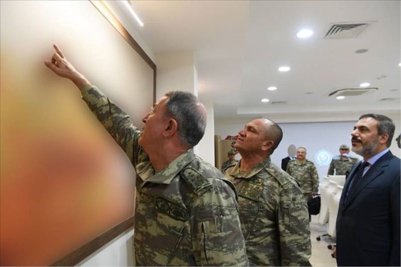 Akar, ikinci kez sınırda