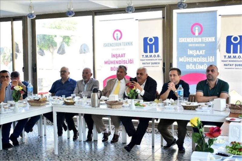 Mühendis adaylarına kahvaltı
