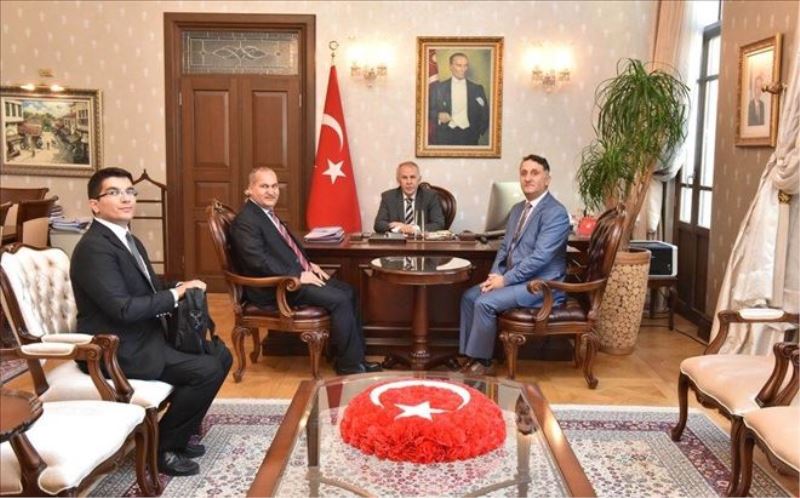 Vakıftan vali ziyareti