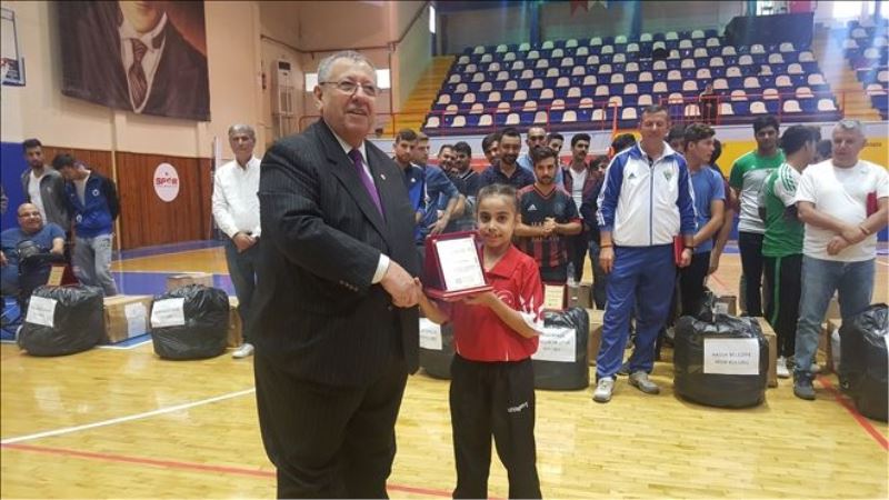 ´En´ler plaketle onurlandırıldı