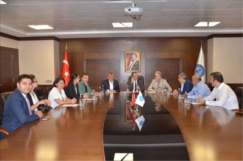 36 öğrenciye ayda 400 lira burs