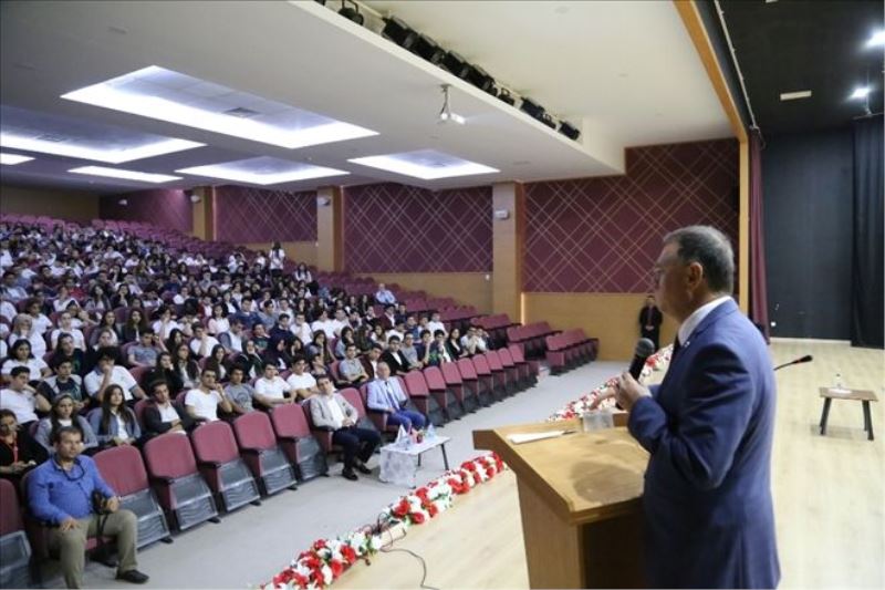 Siyasette yalnız olmadığımı gördüm