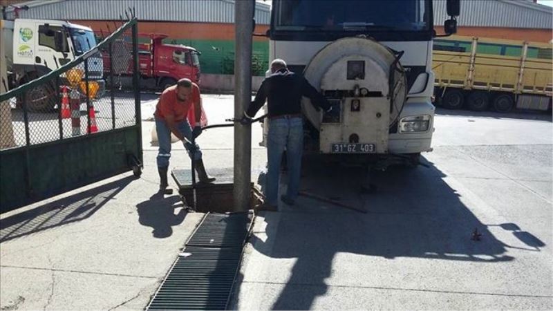 Yağmursuyu ızgaraları temizleniyor