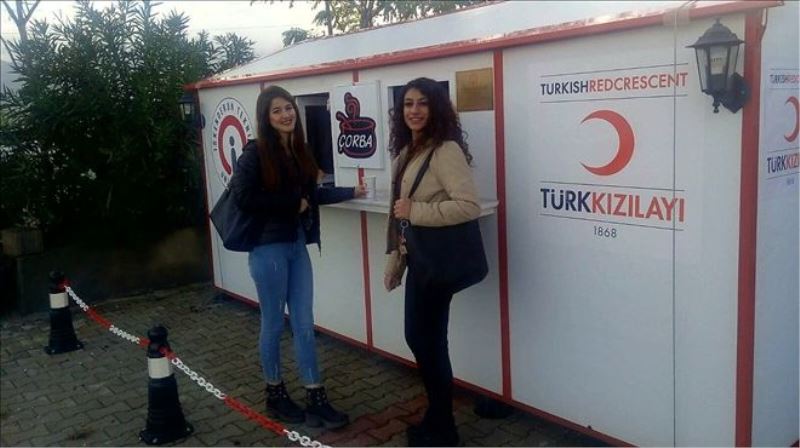 Kızılay´dan üniversiteliye çorba-ekmek
