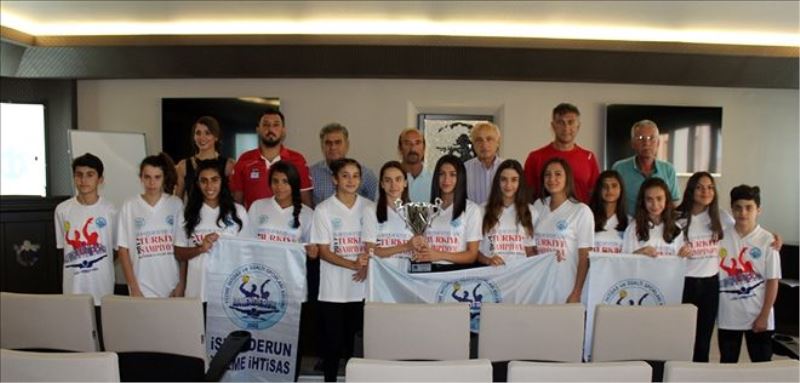 Kavsak: İskenderun´a gurur yaşattınız