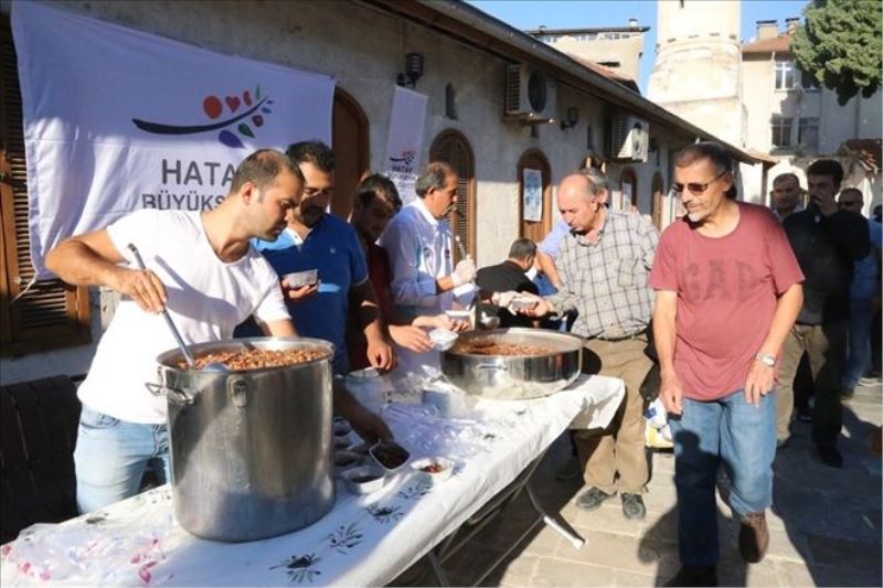 HBB´den aşure dağıtımı