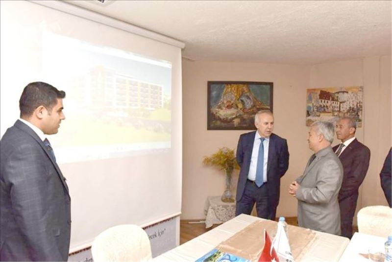Valinin vakıf ziyareti