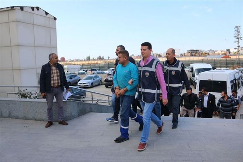 Aranan 10 kişi yakalandı