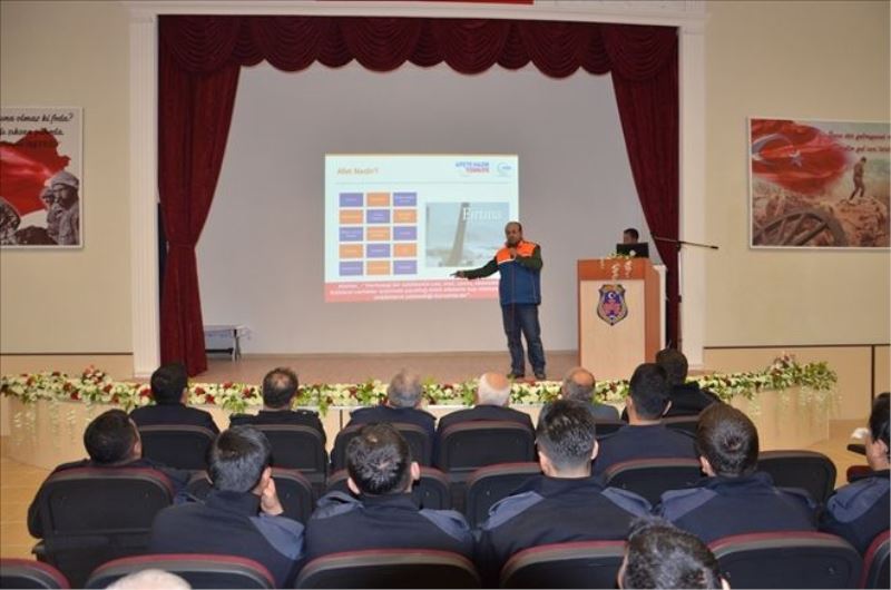 Cezevinde ´depremden korunma´ konferansı