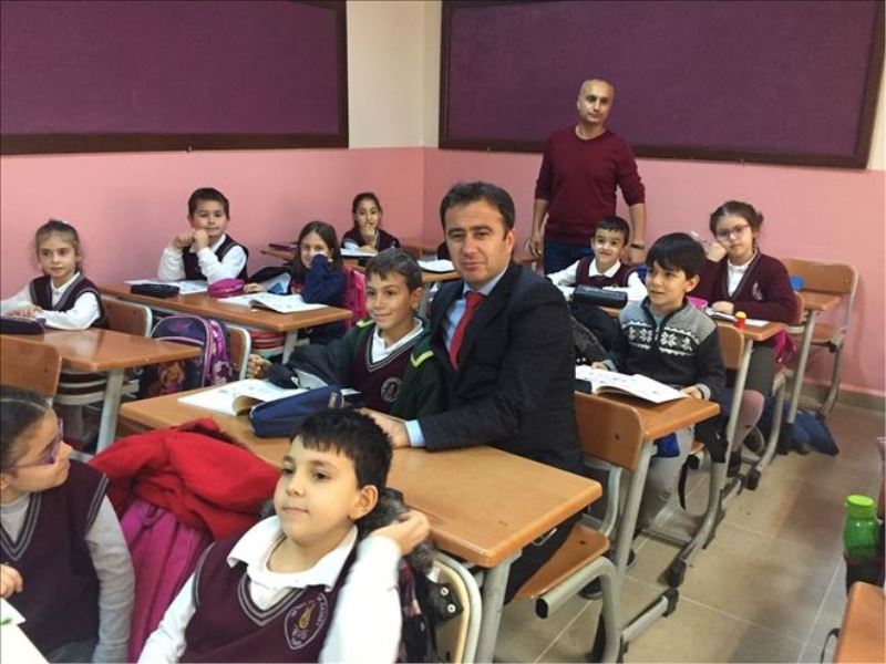Öğrenciler kendi okulunda