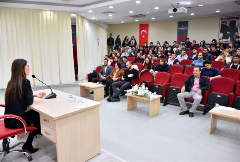 ´Doğru rol-model seçilmeli´