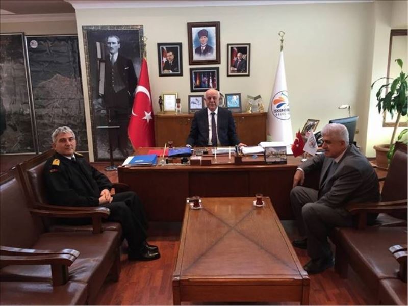 Komutandan belediyeye ziyaret
