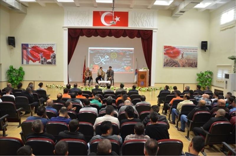 Cezaevinde peygamberin doğumu kutlandı