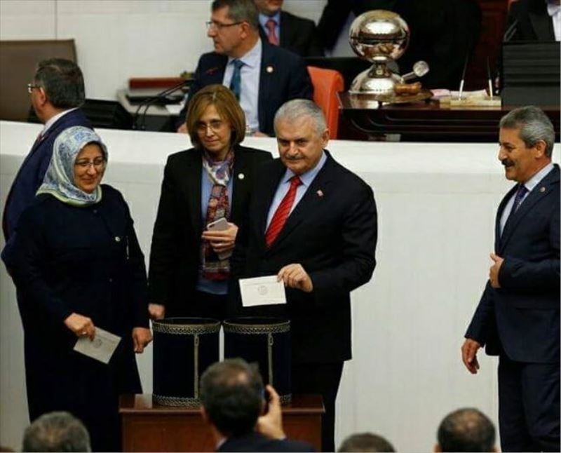 338 oyla görüşülmeye geçildi