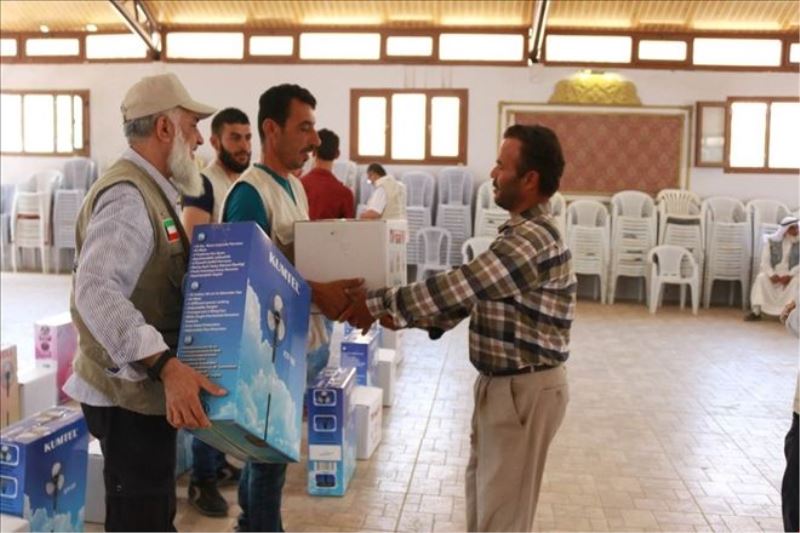 Sığınmacılara vantilatör yardımı