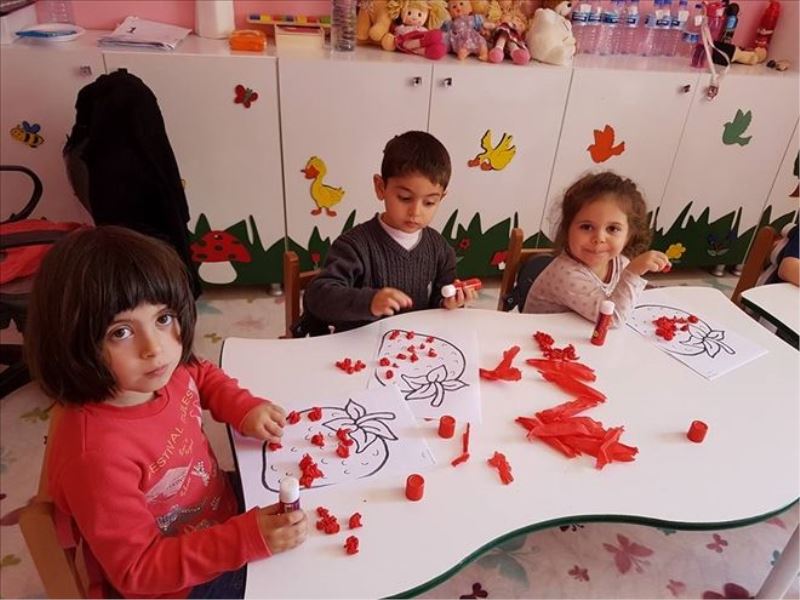 Bakımevinde ´hikâye saati´