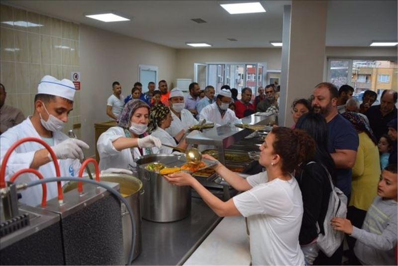 Belediye, vatandaşı iftara çağırdı