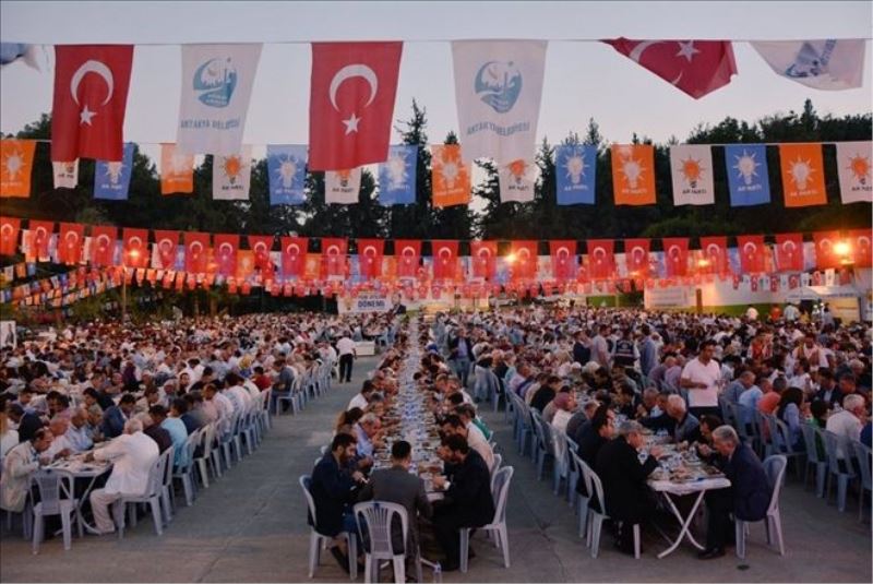 AKP´den fidanlıkta iftar