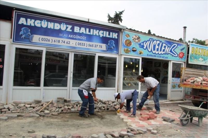 Semt pazarına parke taşı