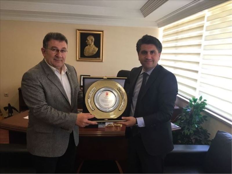Kaymakamdan teşekkür plaketi