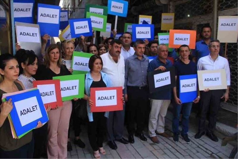 Darbe hukukuna da karşıyız  