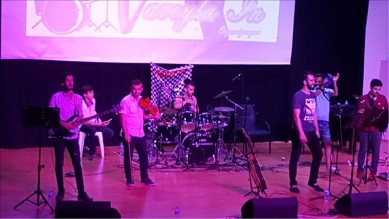 Sokak hayvanları için konser