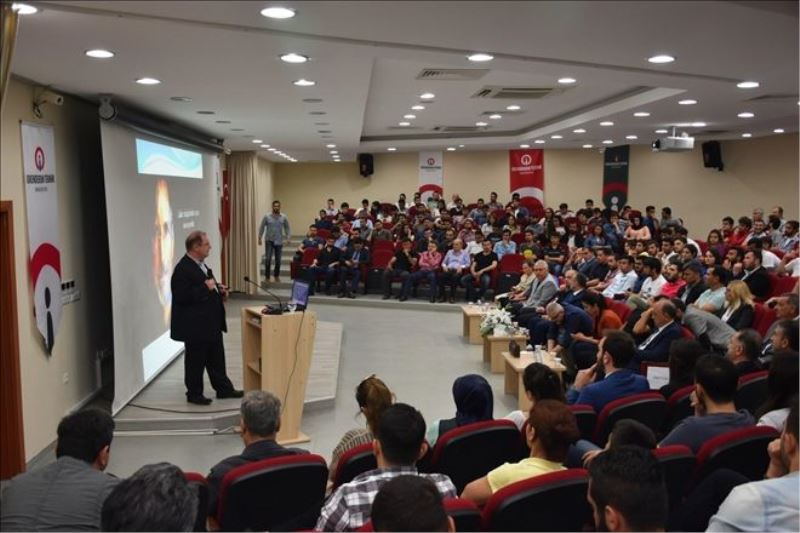 Fikir üretme eğitimle olur  