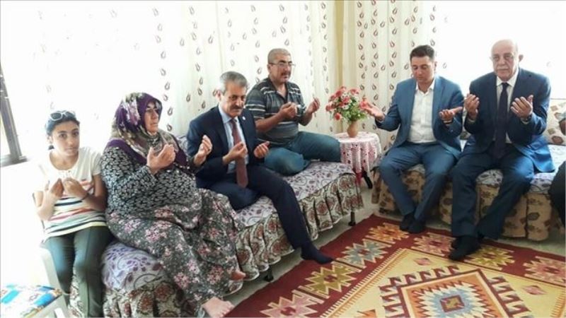 Karasayar şehit aileleriyle