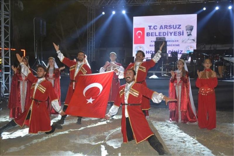 Barış şarkıları söylediler