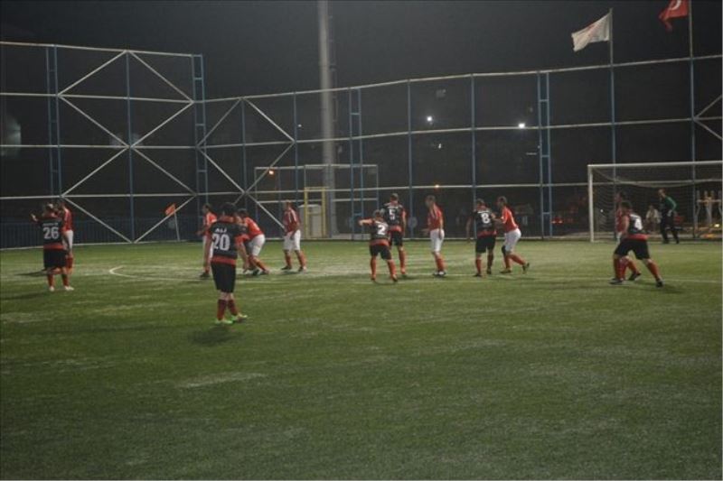 Turnuvada karşılaşmalar devam ediyor