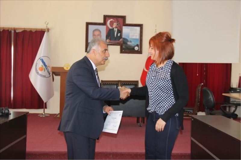 30 girişimci adayı eğitimini tamamladı
