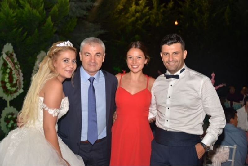 Nikah şahitleri Atom Karınca Rıza Çalımbay