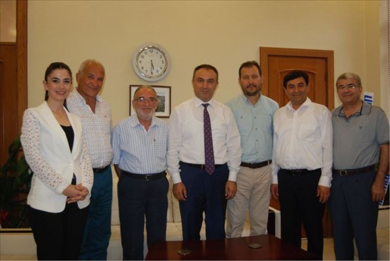 AKP´li eski başkanlar kutladı