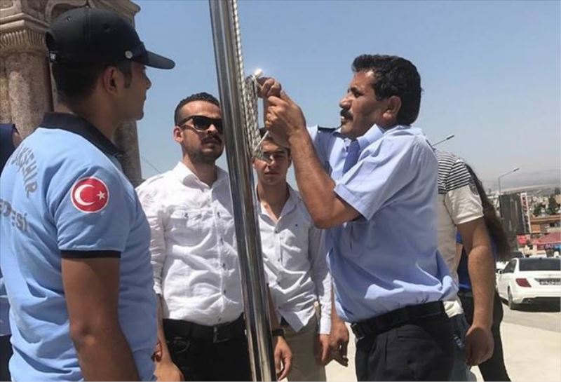 11 Mayıs anısına bayrak töreni  