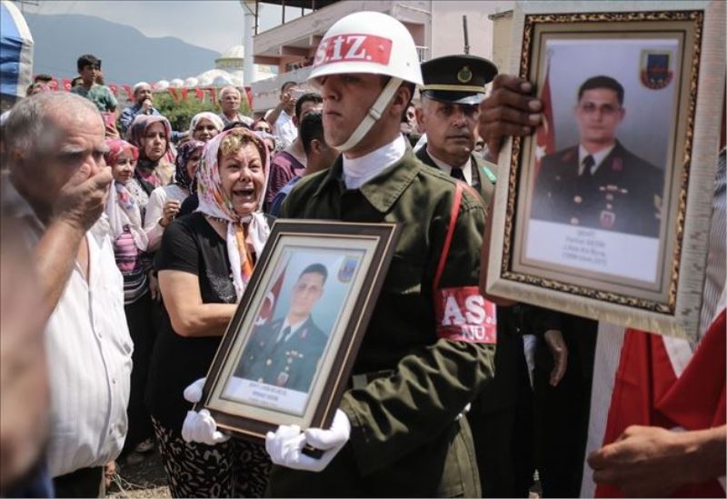 Hataylı şehit doğum gününde son yolculuğuna uğurlandı