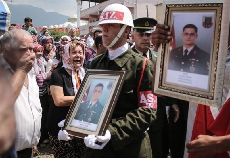 Hataylı şehit doğum gününde son yolculuğuna uğurlandı  