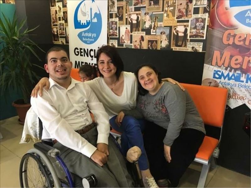 Görme engellilere piyano eğitimi