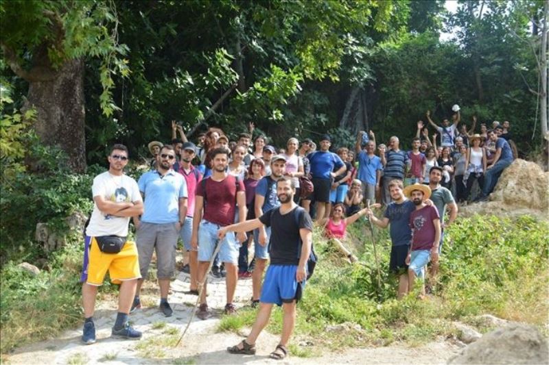 Fotoğraflayarak keşfediyorlar
