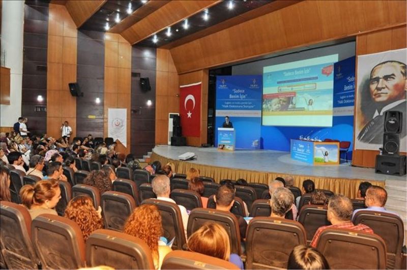Kadınlara kanser bilgilendirmesi