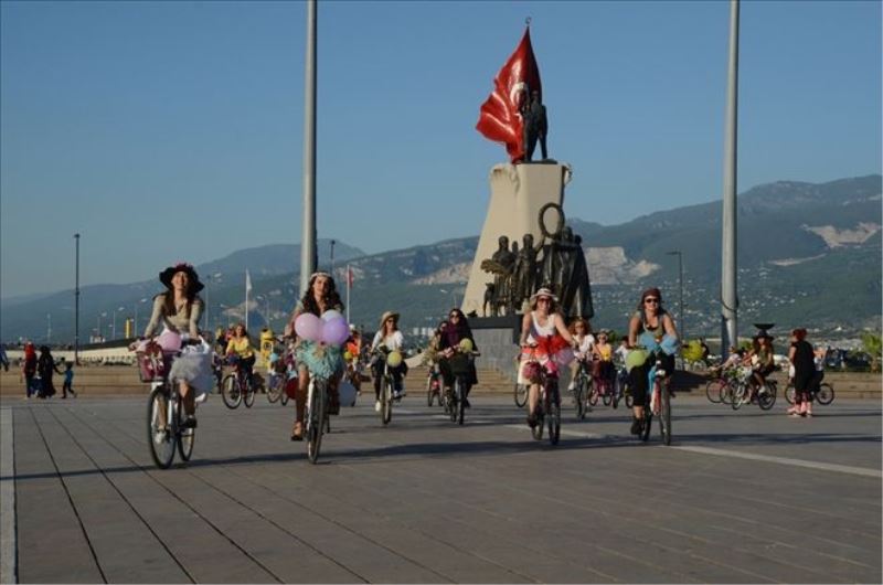 ´Süslü kadınlar bisiklet turu´