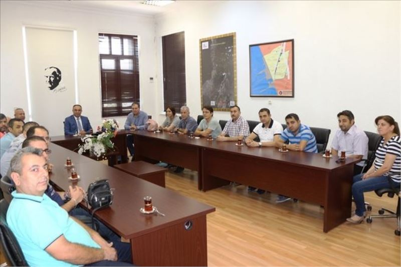 Eczacı teknisyenlerinin kaymakam ziyareti