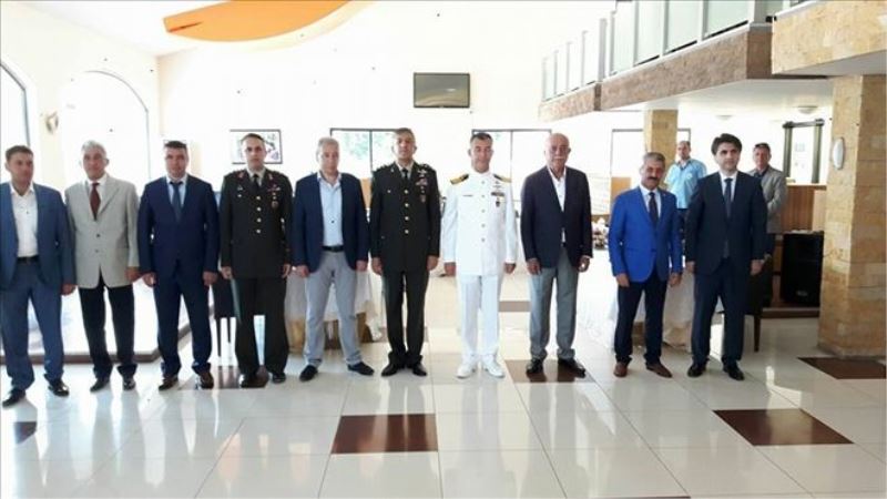 İskenderun´da bayramlaşma sosyal tesiste