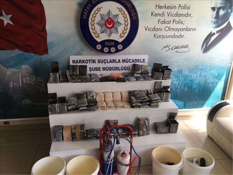 Salça kovalarından captagon çıktı