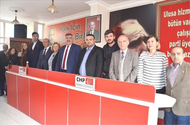 Ülke adeta fermanla yönetiliyor