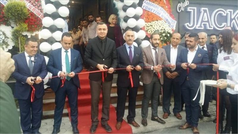 Bistro Jackson´s Club hizmete girdi