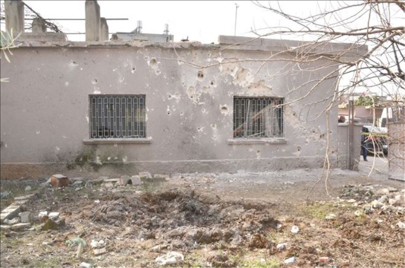 Roket pazar yerine düştü