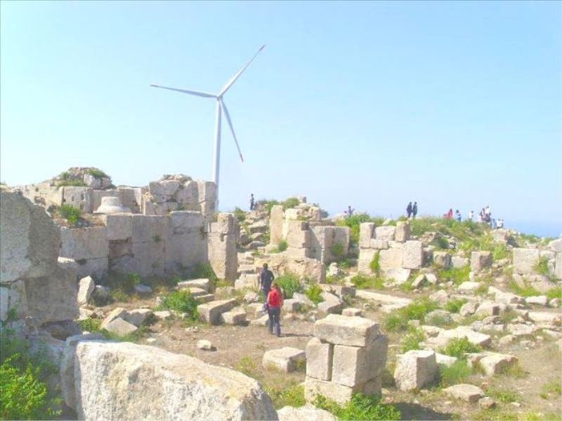 İki ilçenin manastır kavgası