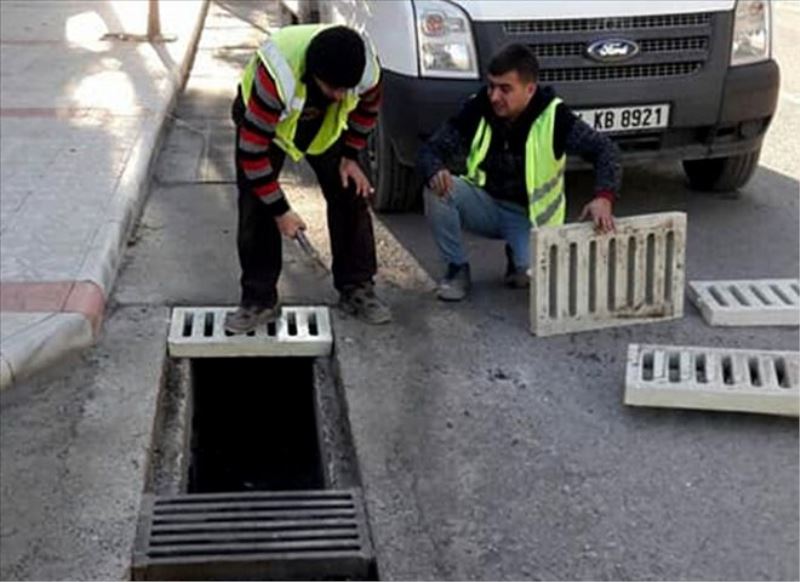 Yağmursuyu ızgaraları ´çalınıyor´