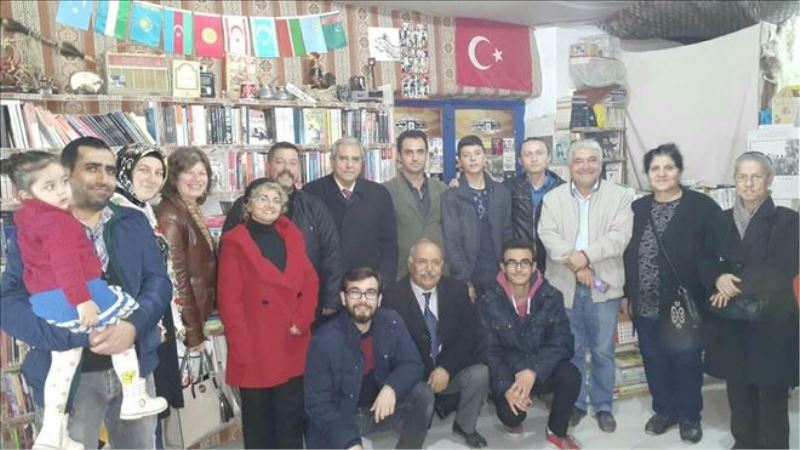Kolağası, söyleşinin konuğu